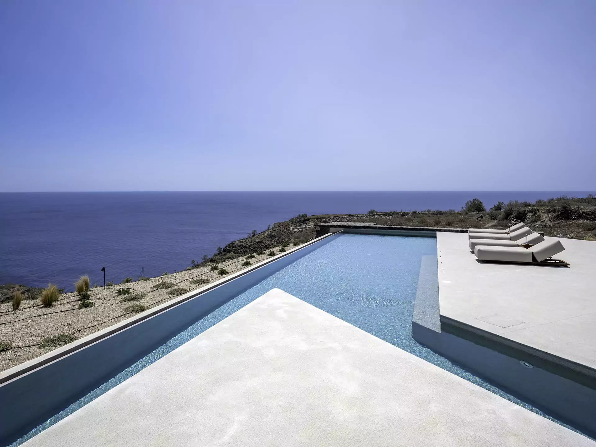 magma-white-kkmk-architects-yerolymbos-020-copy-6867be81d536f