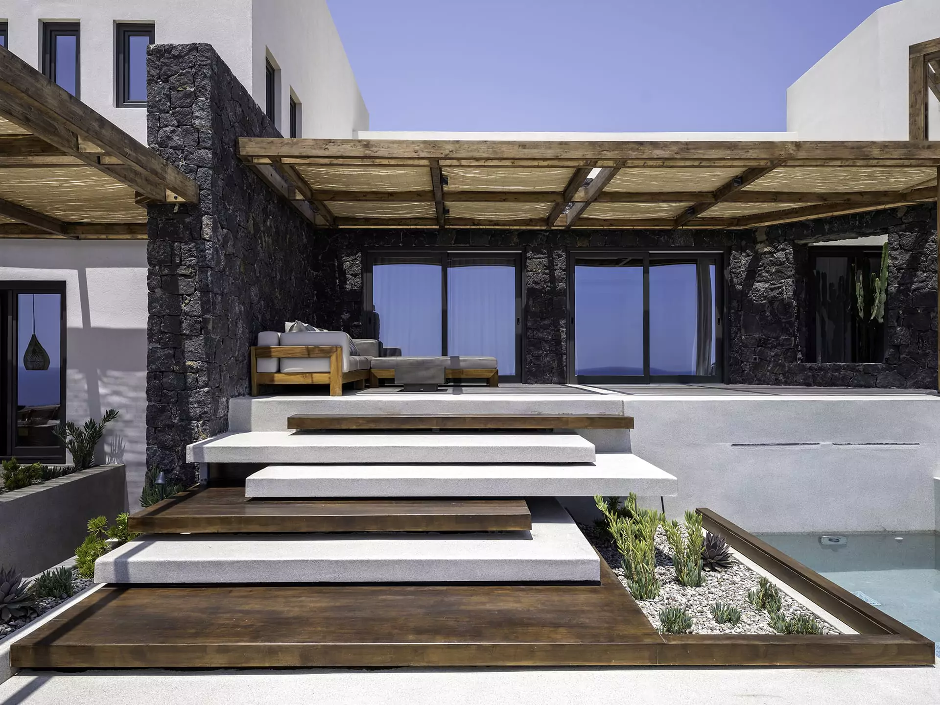 magma-white-kkmk-architects-yerolymbos-021-copy-6867be88306f1